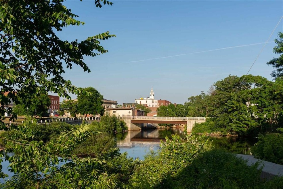 17 River St, Rochester, NH 03867 - photo 1