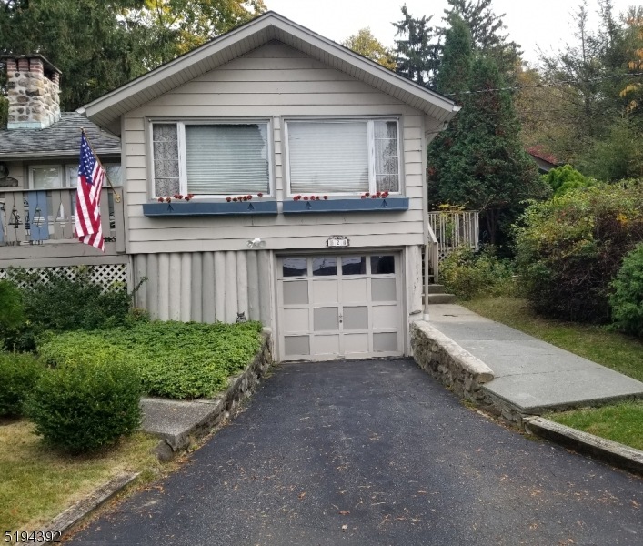 20 Balsam Pkwy, Sparta, NJ 07871 - photo 1