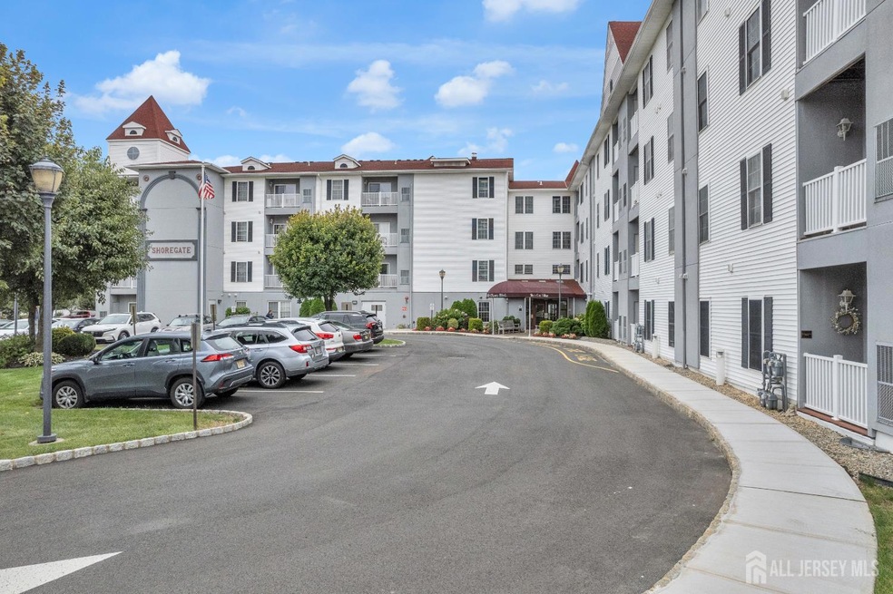 Shore Gate Village Grand Condominium unit 427, South Amboy, NJ 08879 - photo 1