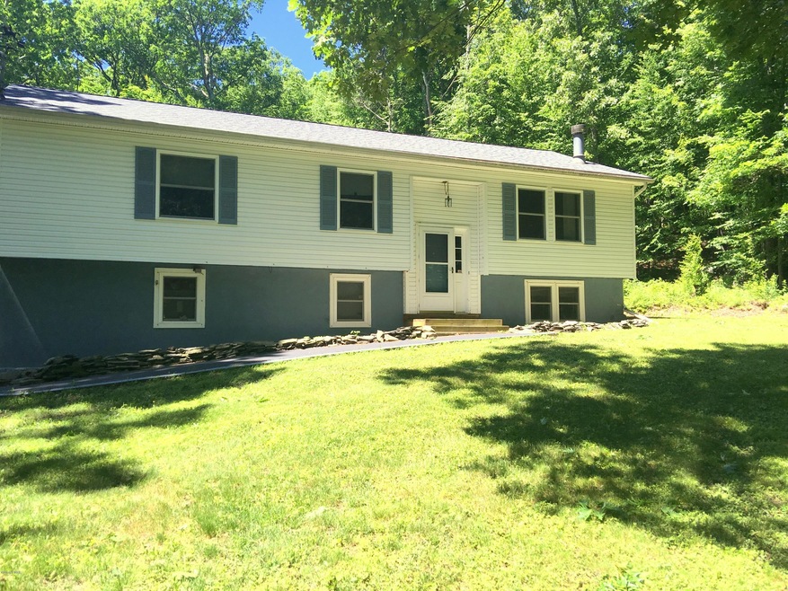 279 Water Forest Dr unit 12, Dingmans Ferry, PA 18328 - photo 1