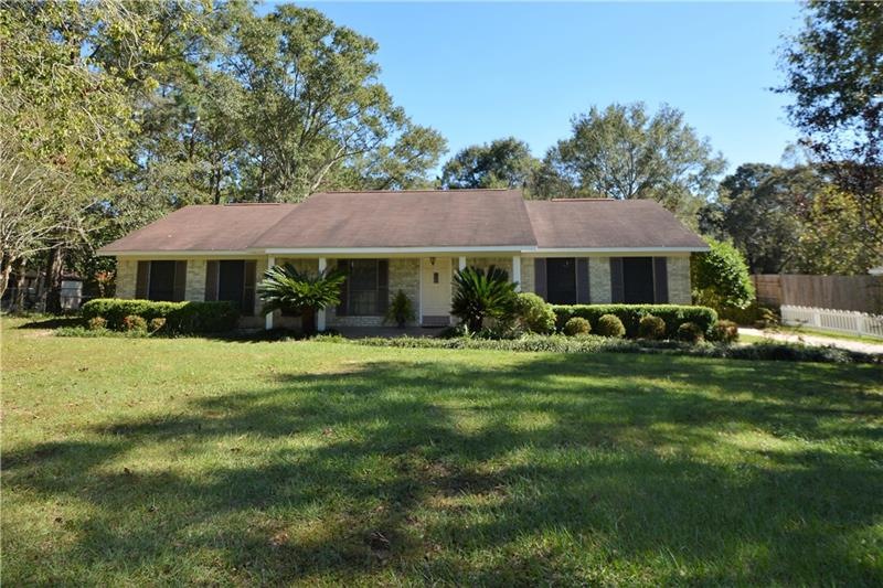 VERY ATTRACTIVE UPDATED THROUGHOUT HOME IN WEST MO