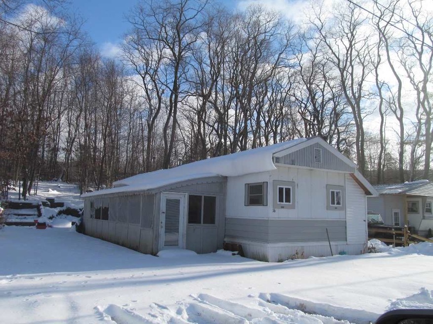 16 Lower Landing Mhp Park, Charlestown, NH 03603 - photo 1