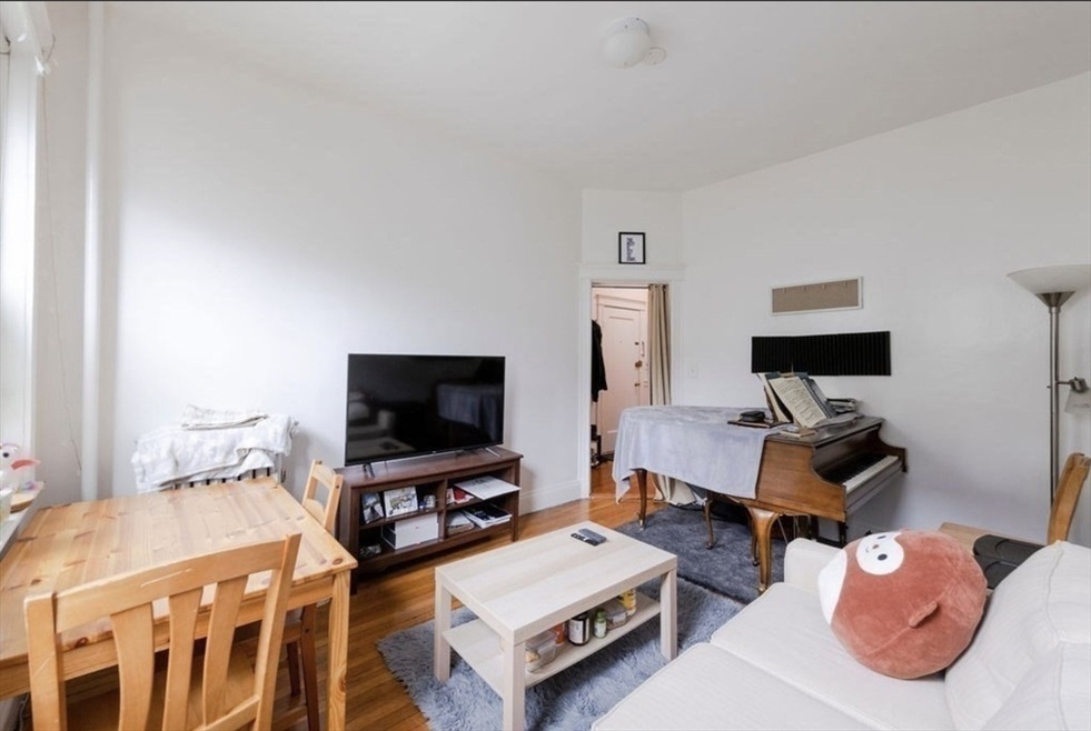 39 Glenville Ave unit 5, Boston, MA 02134 - photo 1