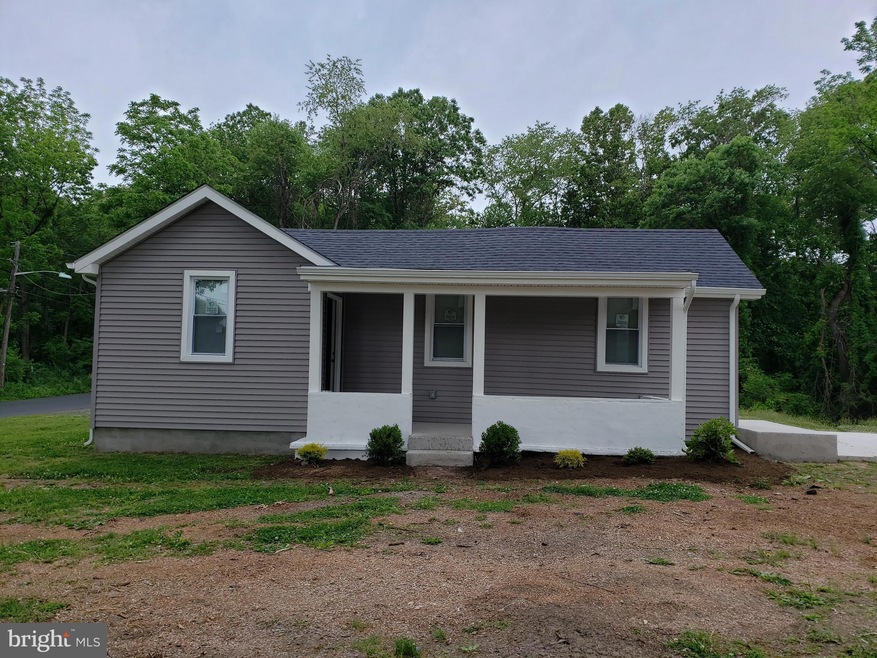 476 Deptford Ave, Woodbury, NJ 08096 - photo 1