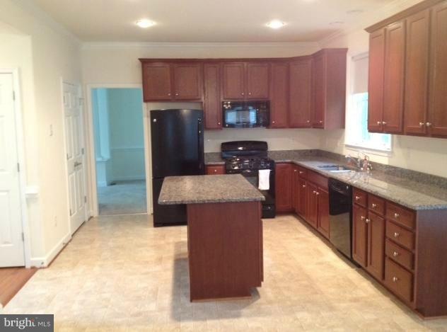 37 Maplewood Dr, Stafford, VA 22554 - photo 1