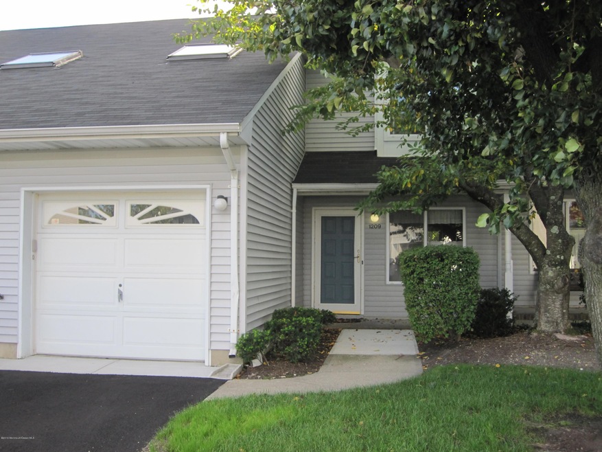 1209 Adams Way