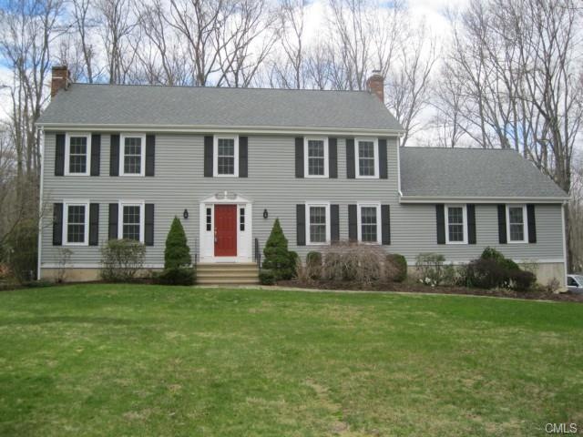 129 Strobel Rd, Trumbull, CT 06611 - photo 1