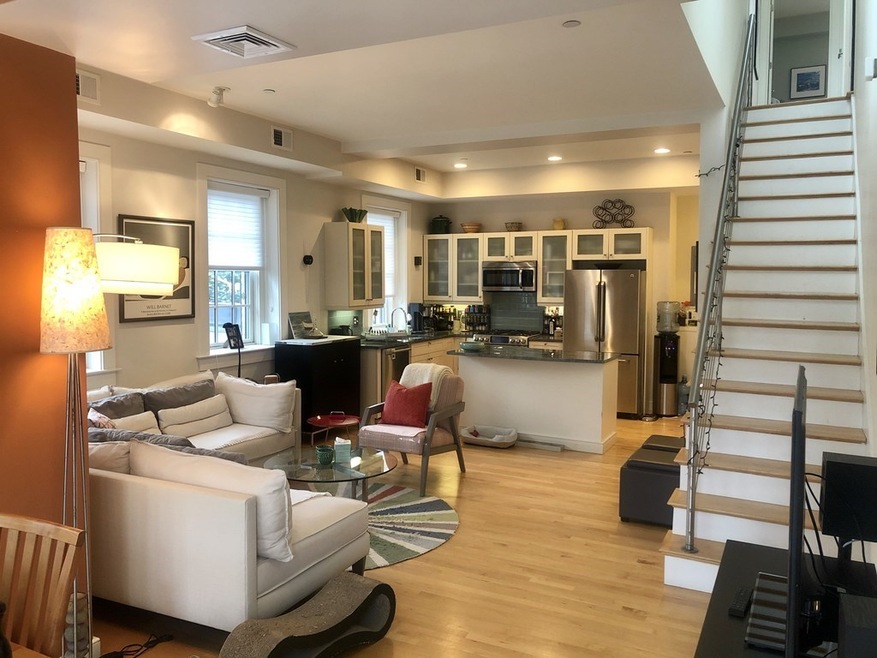 72 Hamilton St unit 11, Cambridge, MA 02139 - photo 1