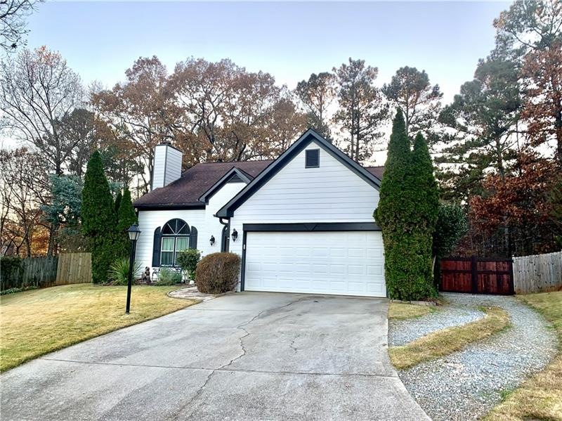 2912 Manor Glen Ln, Suwanee, GA 30024 - photo 1