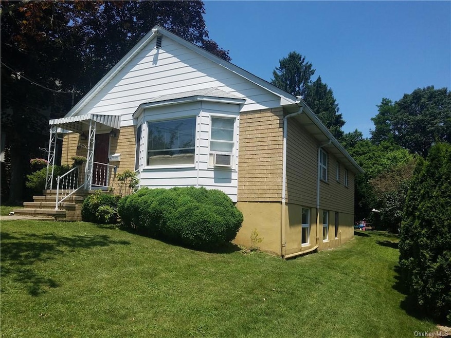 42 Orchard St, Nanuet, NY 10954 - photo 1