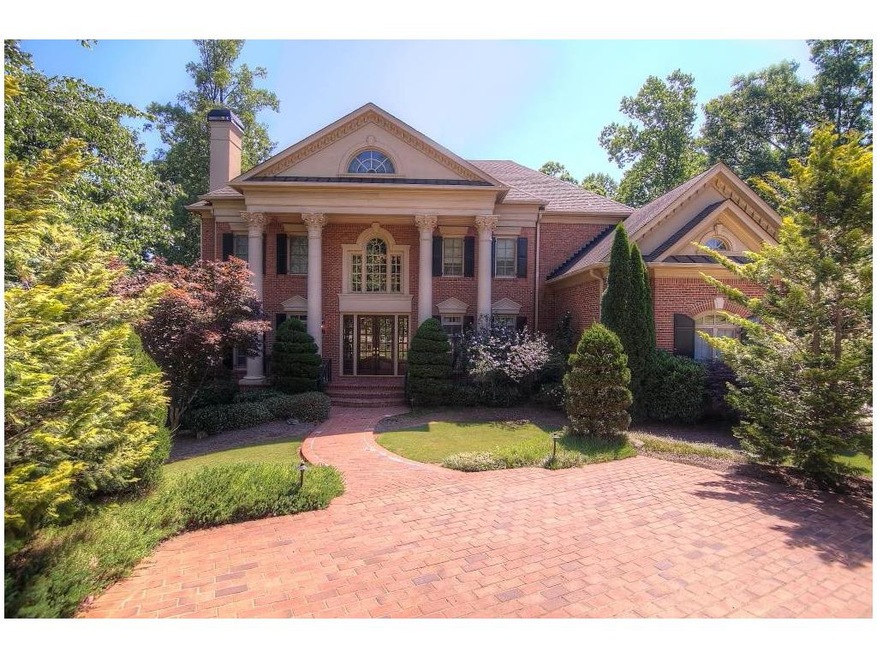 EXQUISITE CRAFTSMANSHIP on this golf course proper