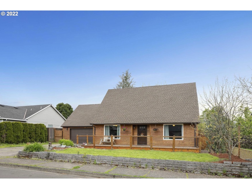 104 E Crestview Dr, Newberg, OR 97132 - photo 1