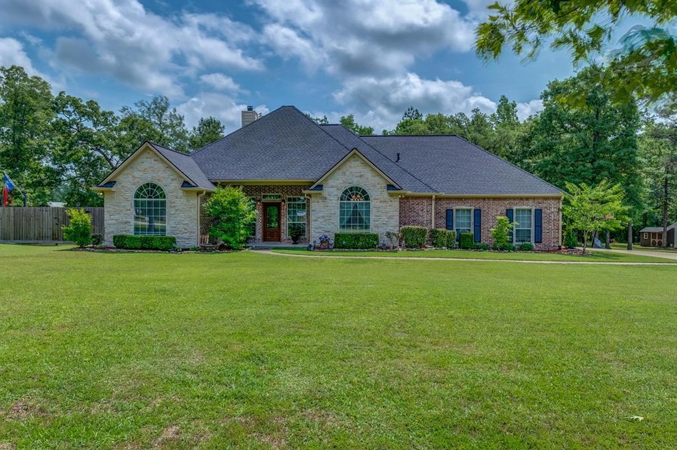 144 Autumn Lake Dr, Lufkin, TX 75904 - photo 1