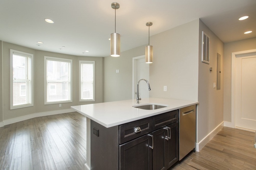 9 Cooper St unit E, Boston, MA 02113 - photo 1