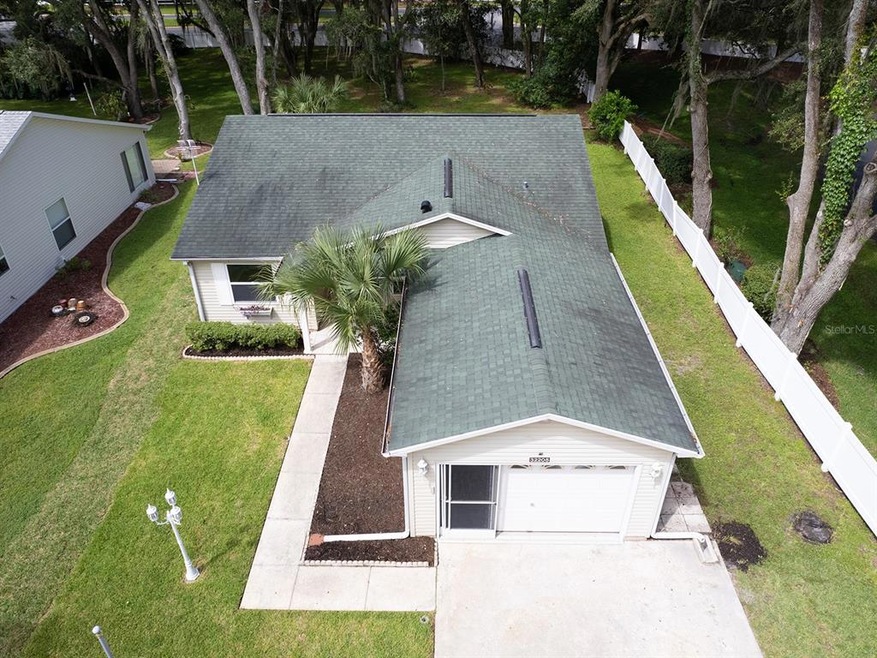 THIS LOT IS A MUST SEE!