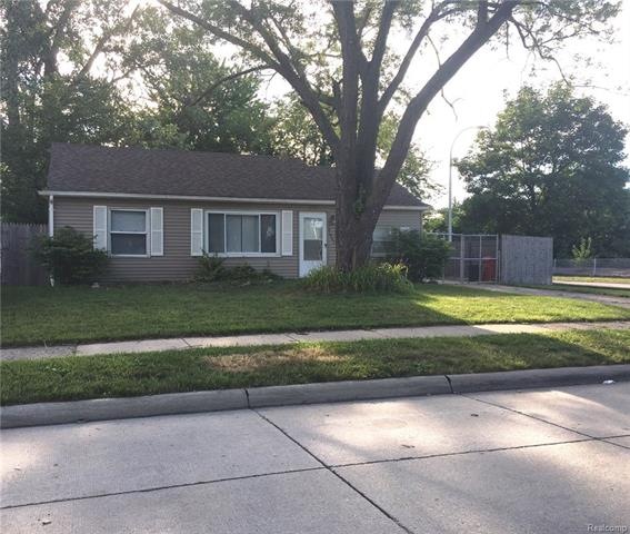 26761 Belanger St, Roseville, MI 48066 - photo 1