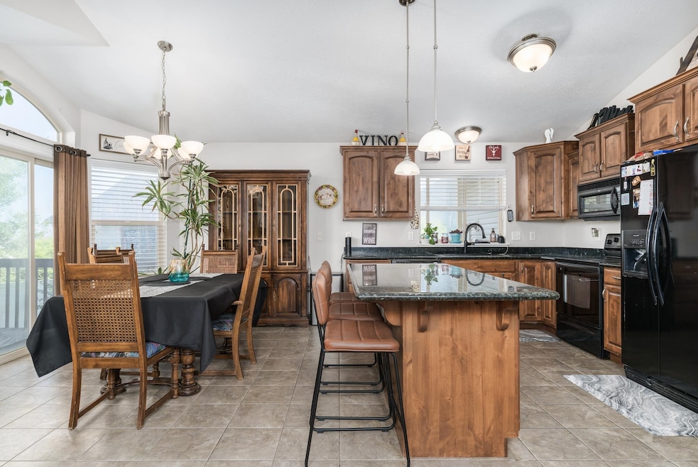 1593 Pointview Dr, Pocatello, ID 83201 - photo 1