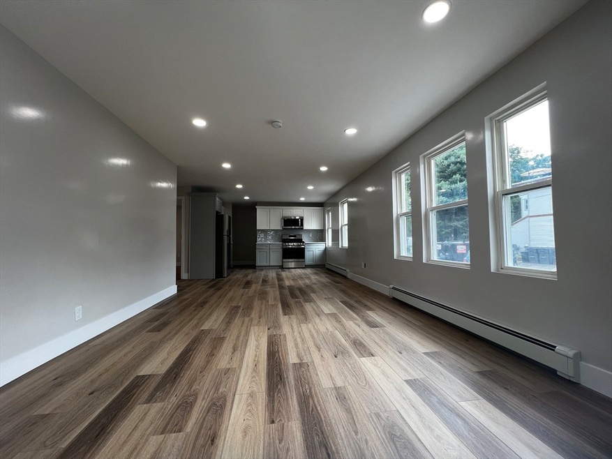 52 Pelham St unit A, Methuen, MA 01844 - photo 1