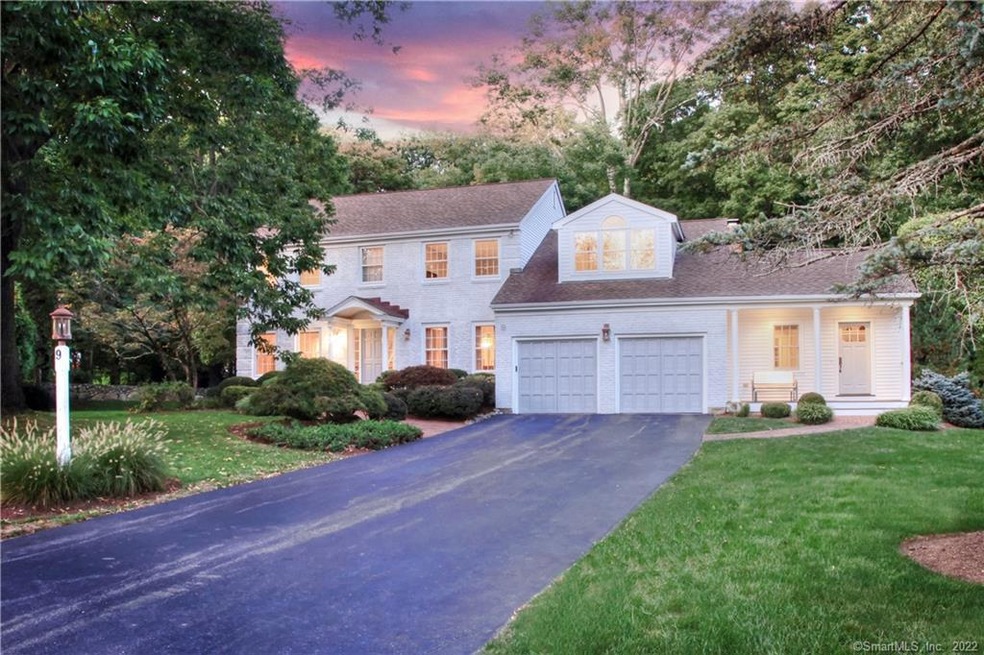9 Rainey Ln, Westport, CT 06880 - photo 1