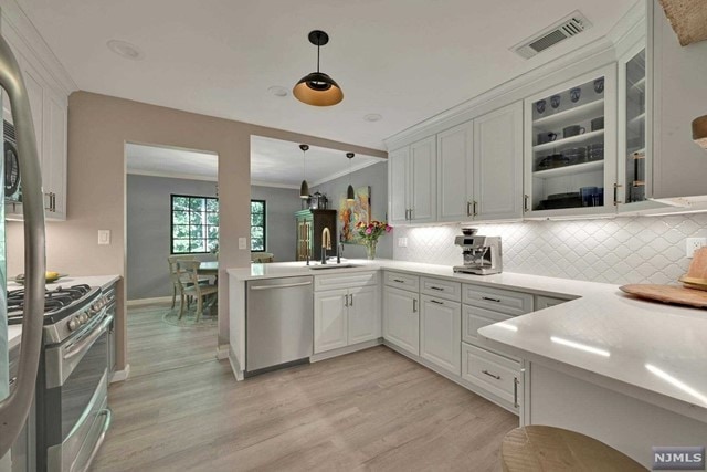 2716 Hemingway Ln, Mahwah, NJ 07430 - photo 1