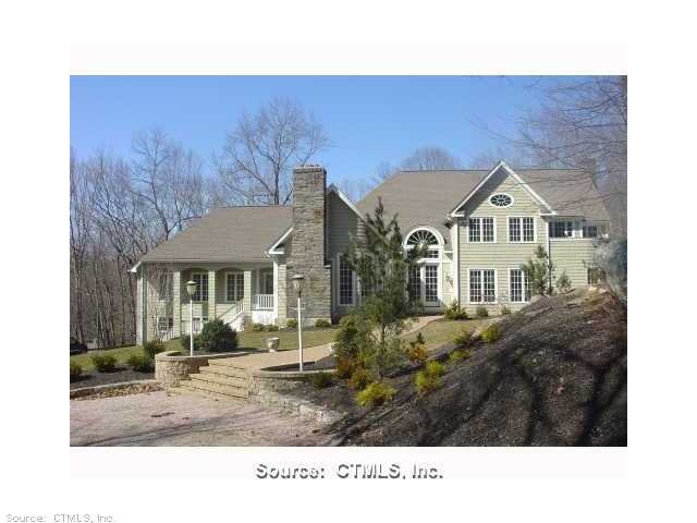 2 Hart Rd, Guilford, CT 06437 - photo 1