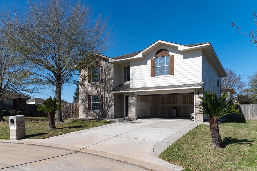 7930 Longshire Ln, Houston, TX 77040 - photo 1