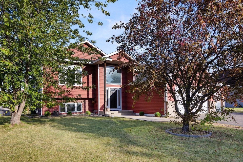 9720 42nd St NE, Saint Michael, MN 55376 - photo 1