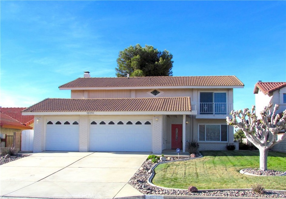 18010 Pebble Beach Dr, Victorville, CA 92395 - photo 1