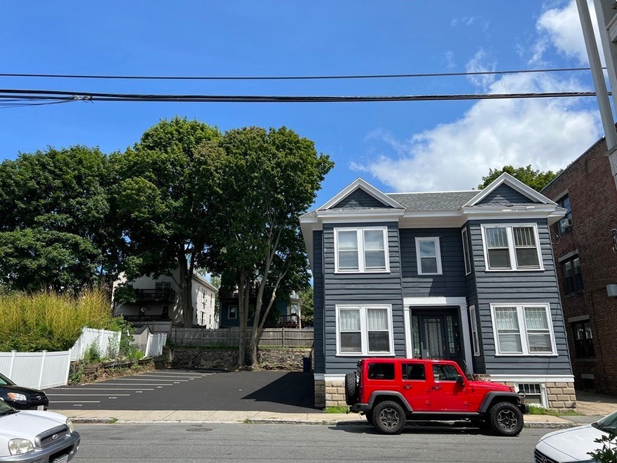 52 Endicott St unit 1L, Salem, MA 01970 - photo 1