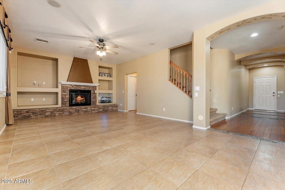 14975 W Wethersfield Rd, Surprise, AZ 85379 - photo 1