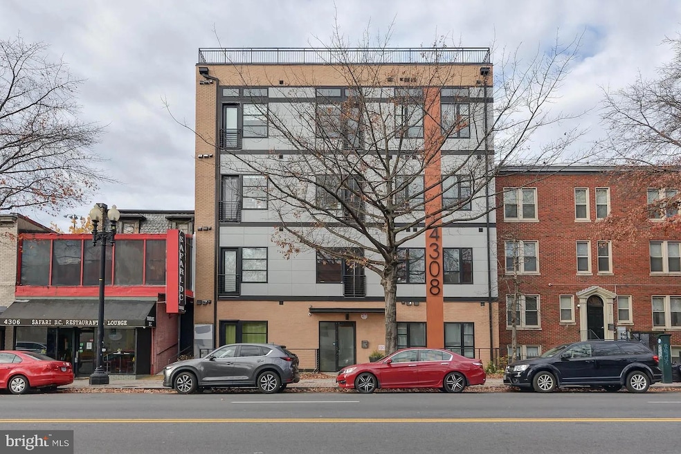 For Rent $2,400/month