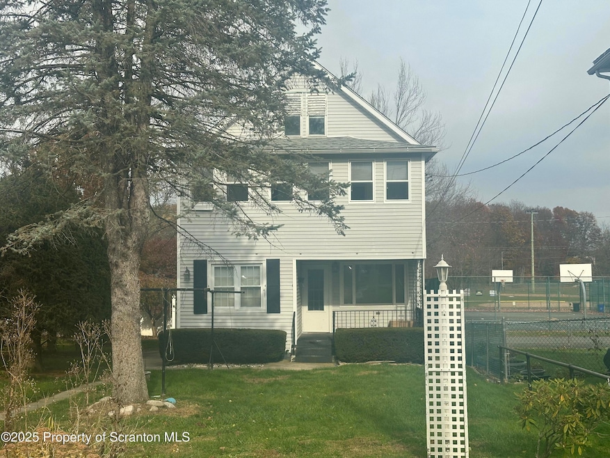 1906 Farr St unit 2, Scranton, PA 18504 - photo 1