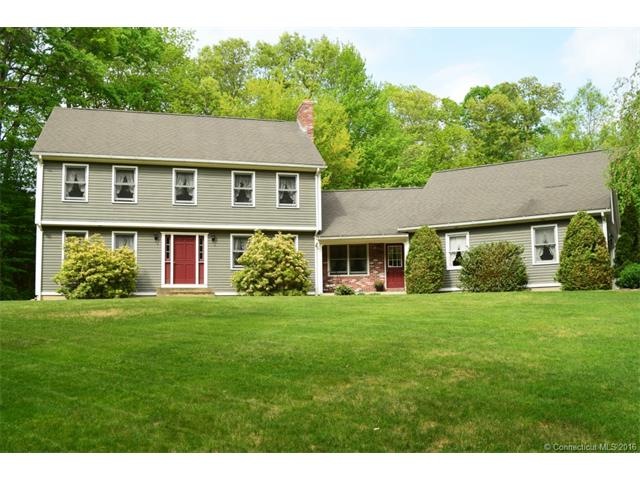 Front exterior - beautifully maintained!