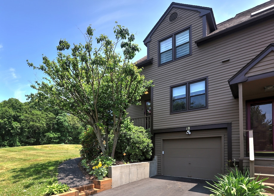 18 Cascade Cir, Monroe, CT 06468 - photo 1