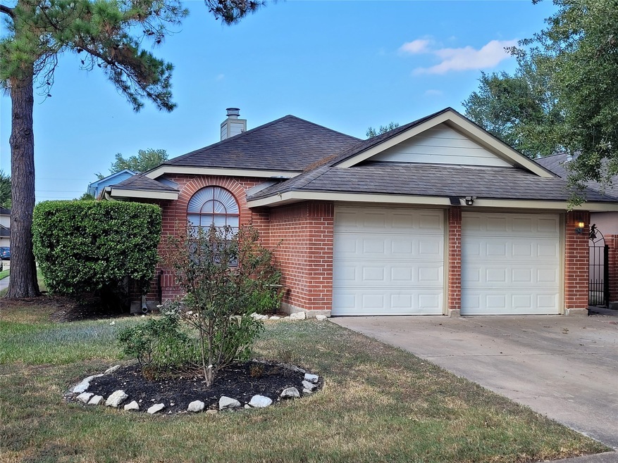 16142 Manor Point Dr, Houston, TX 77095 - photo 1