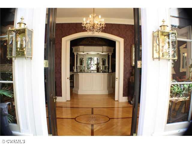 Foyer - Entry