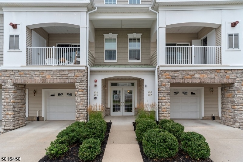 405 Papermill Dr unit 405, Whippany, NJ 07981 - photo 1