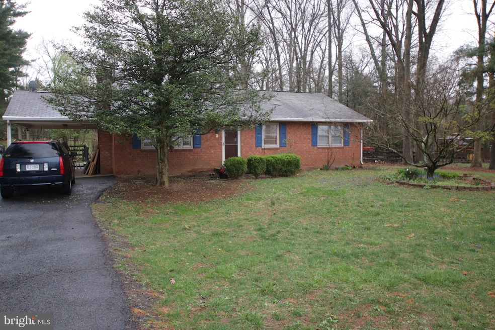 216 Masons Ln SE, Leesburg, VA 20175 - photo 1