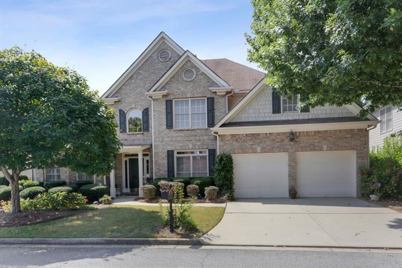 Handsome home on a cul-de-sac walkable to West Vil