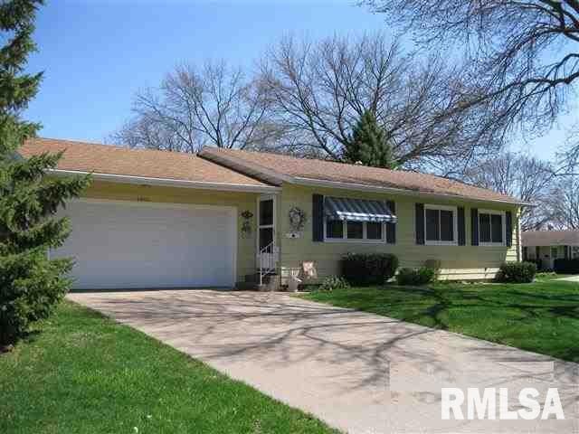 3605 Cedar St, Davenport, IA 52806 - photo 1