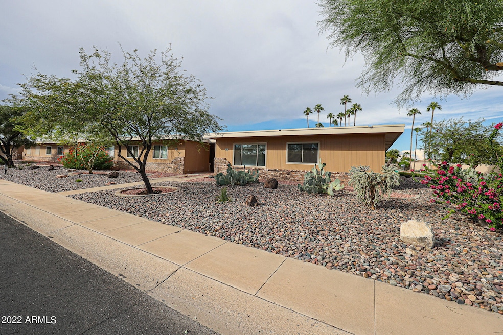 10852 W Buccaneer Dr, Sun City, AZ 85351 - photo 1