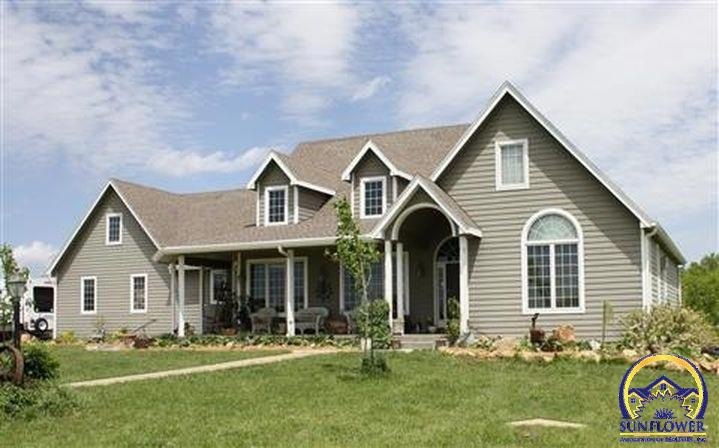 9300 SW 37th St, Topeka, KS 66614 - photo 1