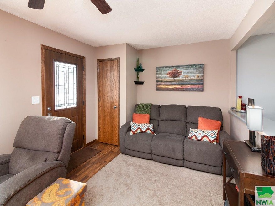 722 4th St, Onawa, IA 51040 - photo 1