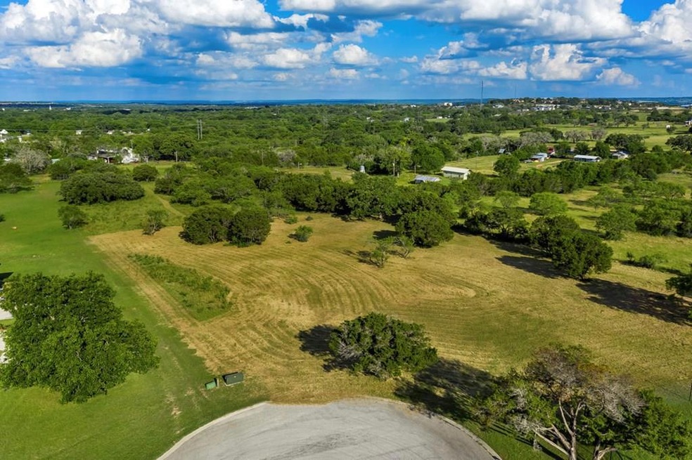 227 S Grand Cru Ln unit 9, Fredericksburg, TX 78624 - photo 1