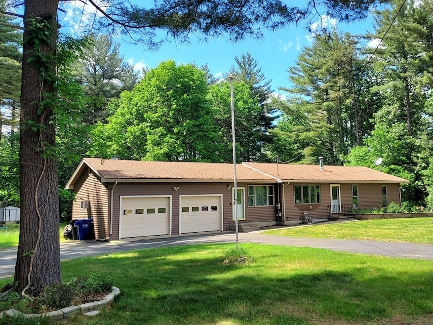 118 Strong Rd, Southampton, MA 01073 - photo 1