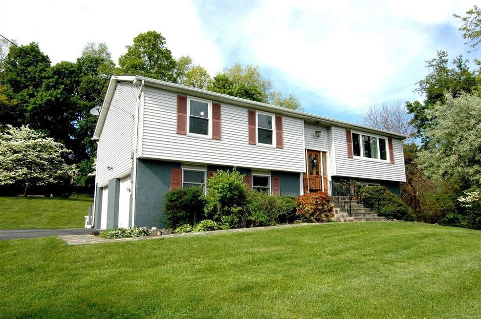 89 Chelsea Rd, Wappingers Falls, NY 12590 - photo 1