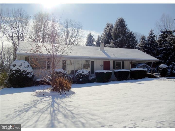 300 Oley Rd, Fleetwood, PA 19522 - photo 1