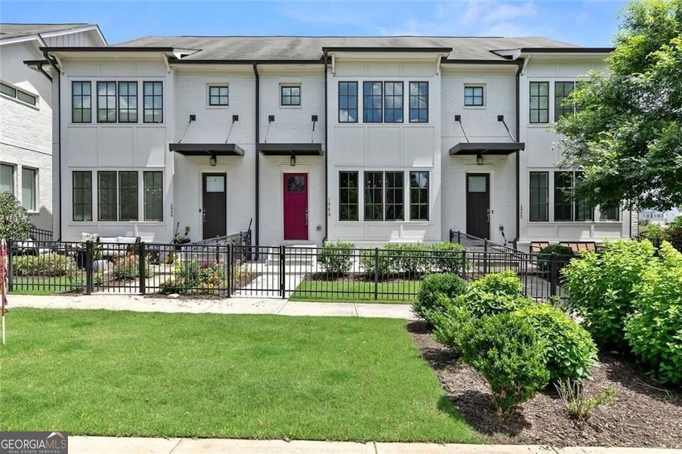 1954 Summit Trace Cir NW, Atlanta, GA 30318 - photo 1