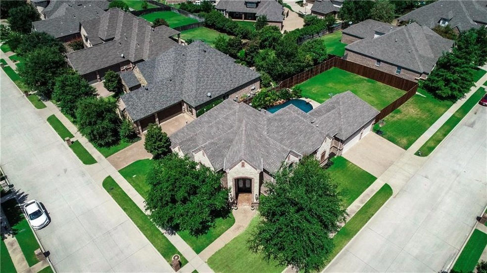 Welcome Home! 7921 Forest View Ct