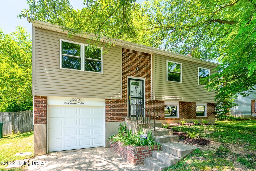 6702 Musket Dr, Louisville, KY 40228 - photo 1